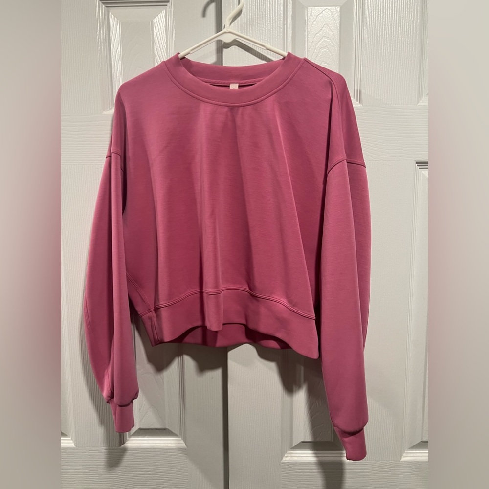 COPY - Lululemon Cropped Long Sleeved Top